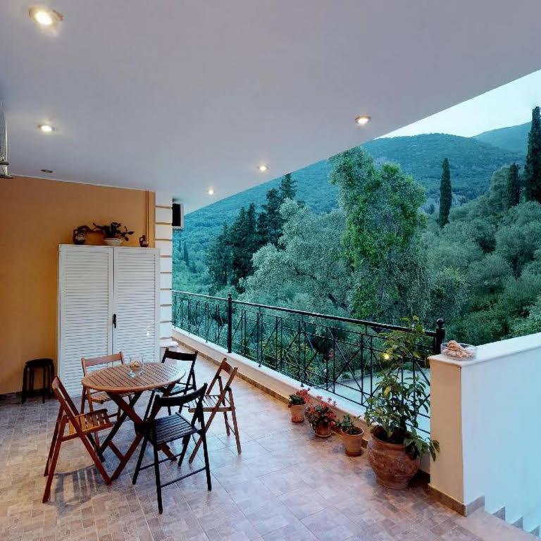 Dafni Studios No2 Parga Exterior photo